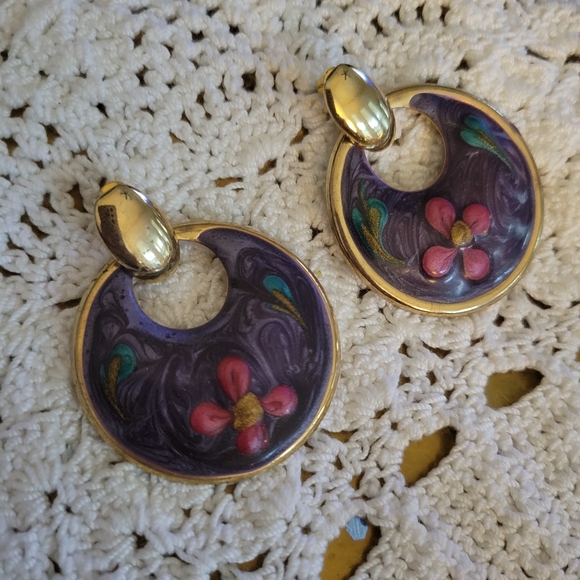 1980s Vintage Enamrl earrings with posts - Picture 2 of 4